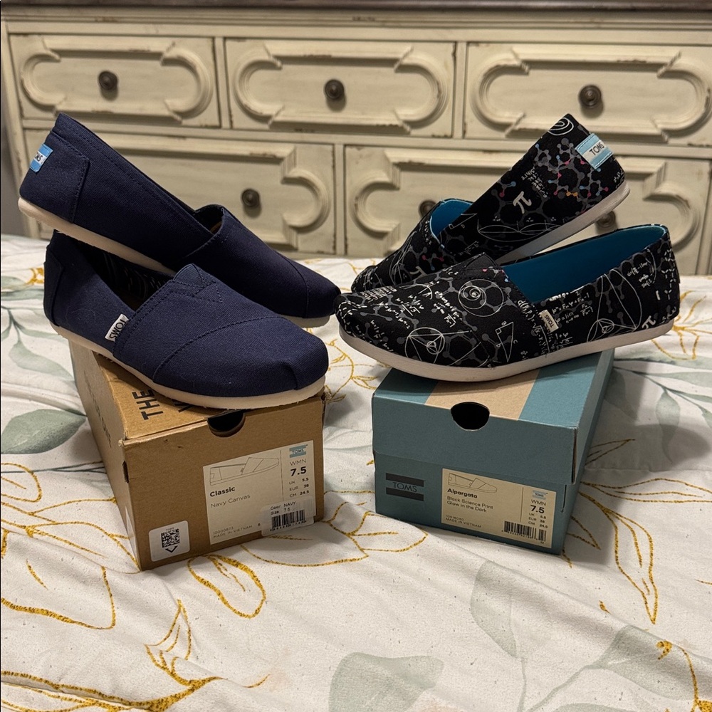 BUNDLE- TOMS Navy and Science Slip ons